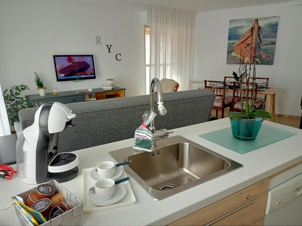 Apartamento R Y C アビレス エクステリア 写真
