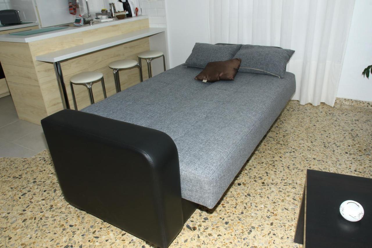 Apartamento R Y C アビレス エクステリア 写真